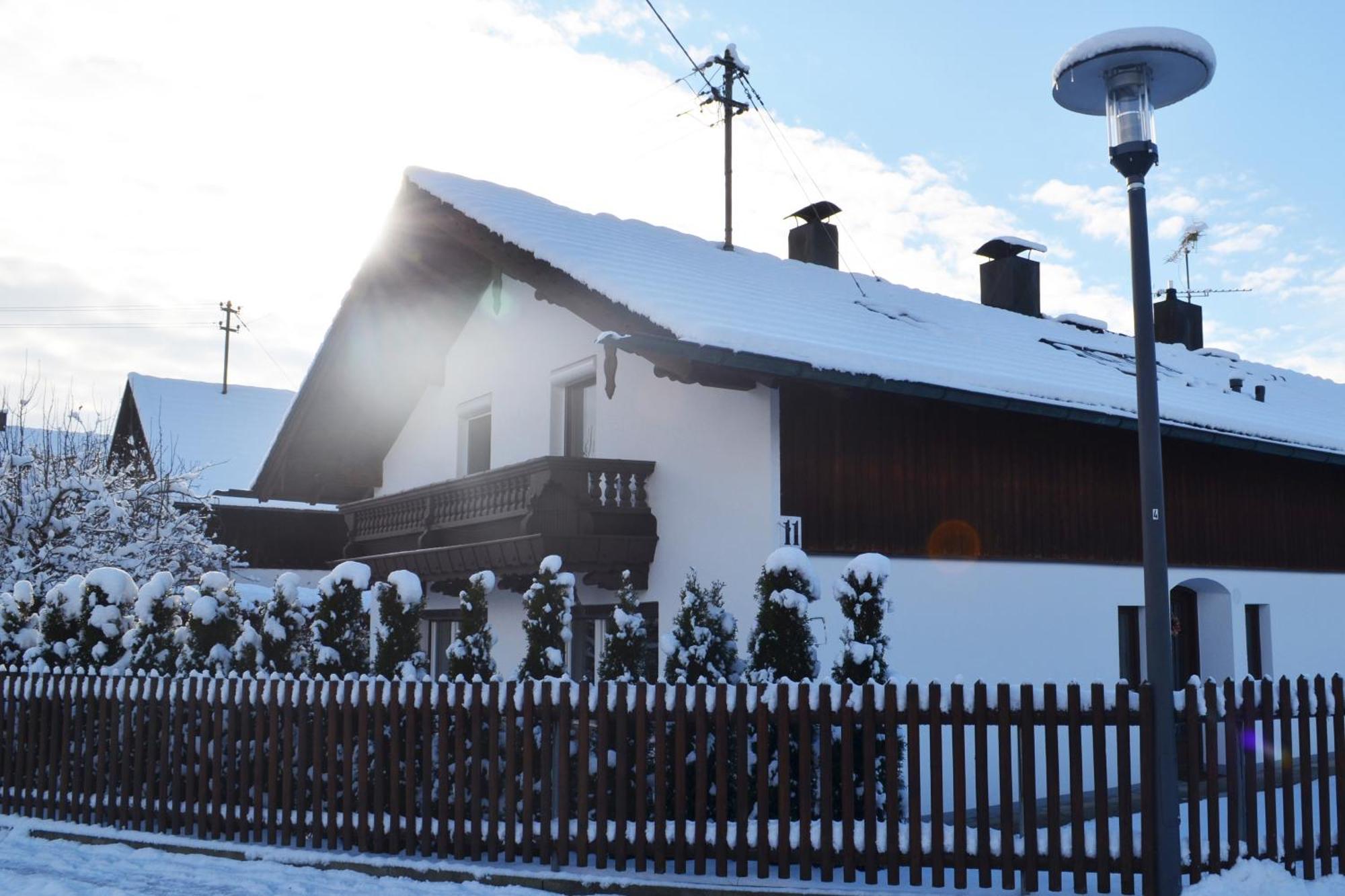 Ferienhaus Antdorfer Gartenglueck Экстерьер фото